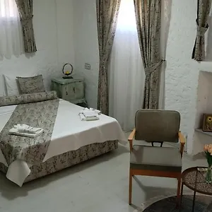 Bizim Ev Alaçatı Oda ve Kahvaltı İzmir
